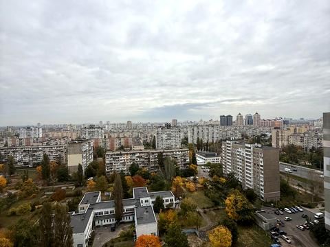 квартира за адресою Богатирська вул., 6-А