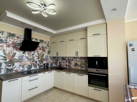 квартира за адресою Академіка Глушкова просп., 9-Д