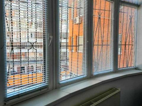 комерційна за адресою вулиця Європейська, 30