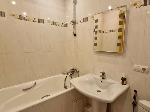 квартира за адресою Богдана Хмельницького бульв., 2