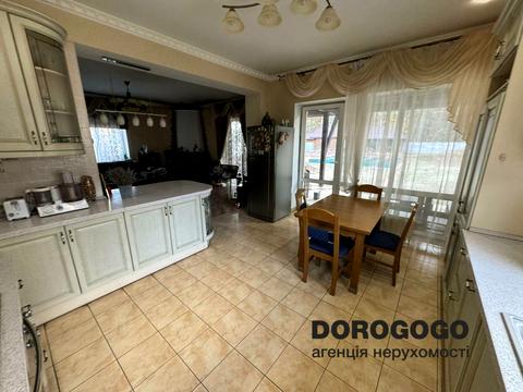 будинок за адресою Ватутіна