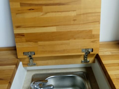 комерційна за адресою Жамбила Жабаєва вул. (Кузьминська), 7А