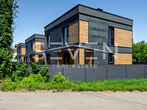 будинок за адресою Клавдії Радченка вул., 2