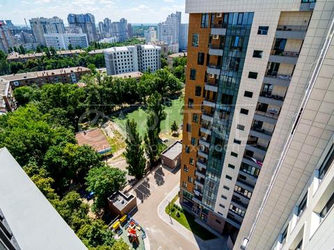 комерційна за адресою Джона Маккейна вул. (Івана Кудрі), 26