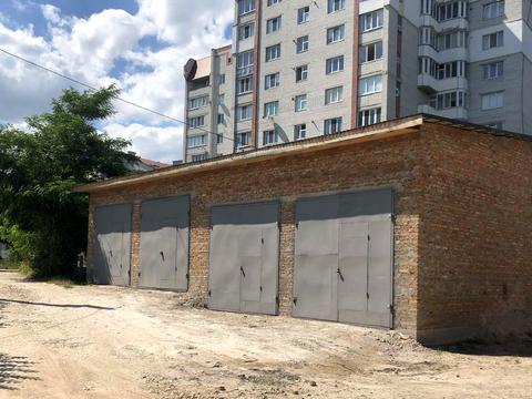 паркомісце за адресою Тернопіль, Карпенка вул., 3