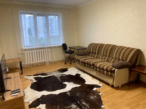 квартира по адресу Ларисы Руденко ул., 8