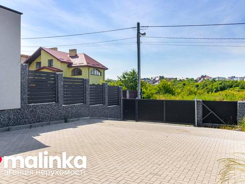 будинок за адресою Демократична вул.