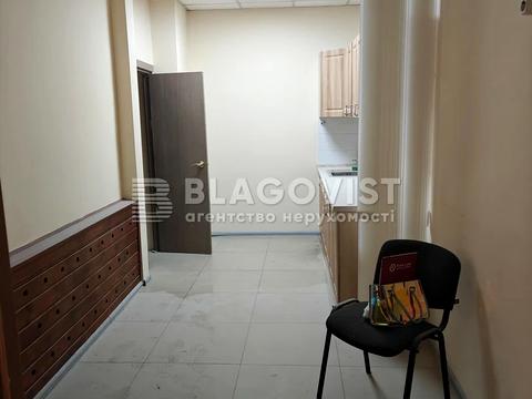 комерційна за адресою Володимирська вул., 51/53