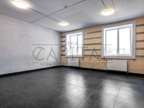 комерційна за адресою Залізничне шосе, 2