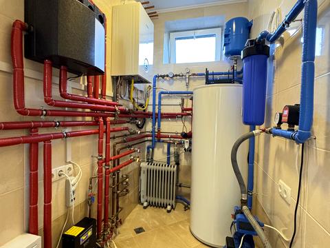 дом по адресу Новокиевская ул.