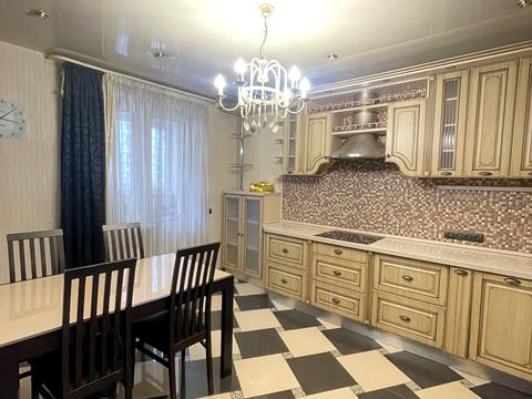 квартира за адресою Анни Ахматової вул., 35