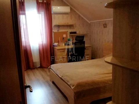 будинок за адресою Вишнева 8
