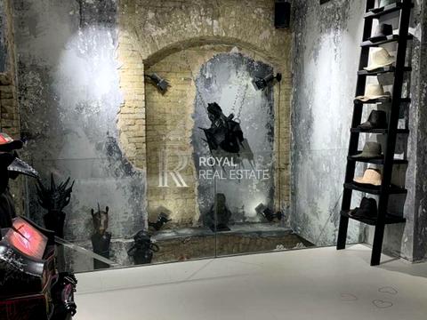 комерційна за адресою Велика Васильківська вул. (Червоноармійська), 32-А