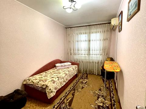 квартира за адресою Космонавтів, 80