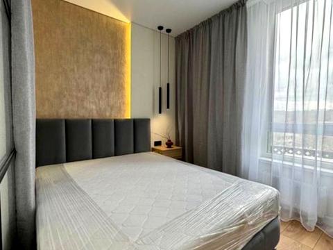 квартира за адресою Космічна вул., 5