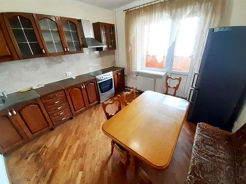 квартира по адресу Ревуцкого ул., 42