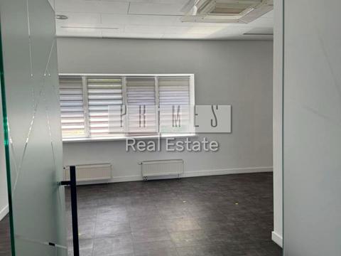 комерційна за адресою Михайла Максимовича вул. (Онуфрія Трутенка), 8