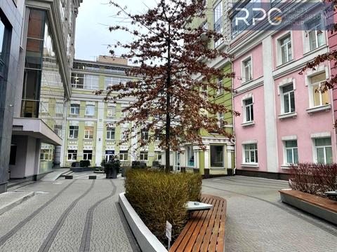 комерційна за адресою Сім'ї Прахових вул. (Гайдара), 58/10