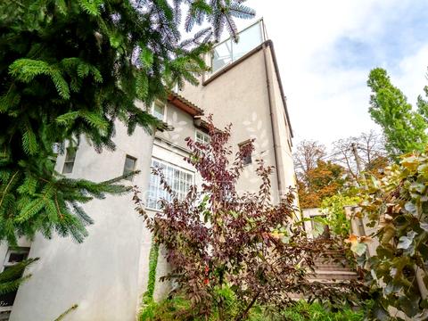 будинок за адресою Павла Загребельного вул. (Миколи Раєвського)