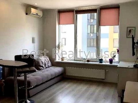 квартира за адресою Богатирська вул., 6-А