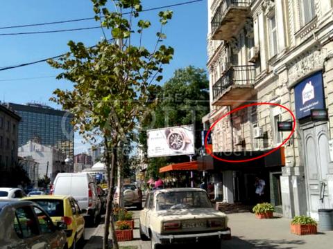 комерційна за адресою Саксаганського вул., 112-А
