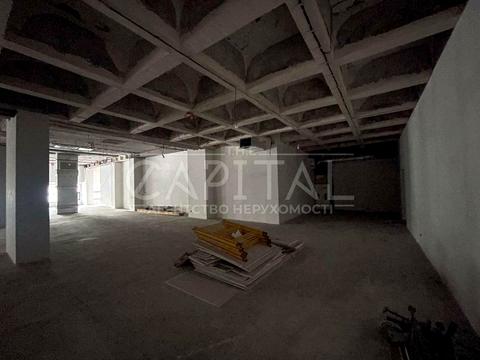 коммерческая по адресу Крещатик ул., 16