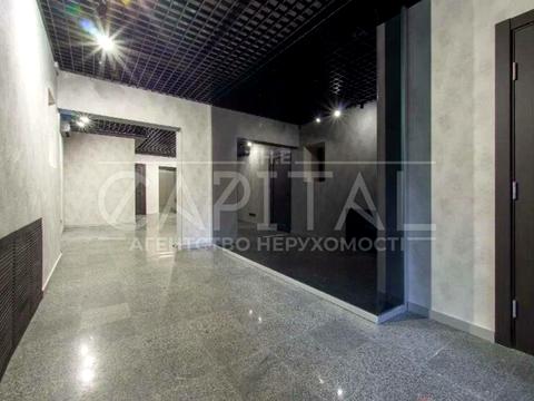 комерційна за адресою Воздвиженська вул., 47