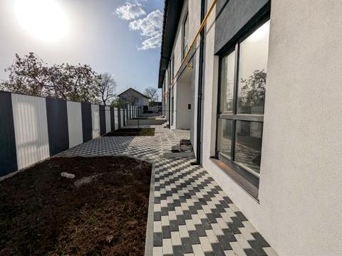 будинок за адресою Молодіжна вул.