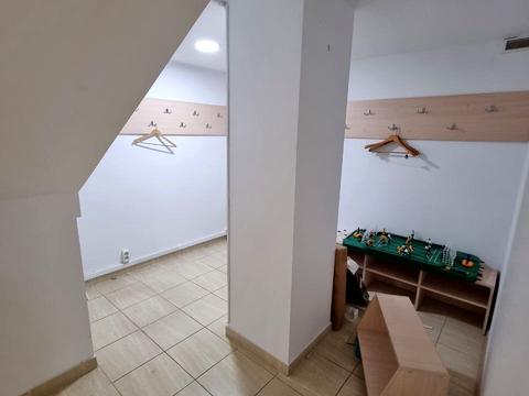 коммерческая по адресу В.Адм Жукова, 21/23