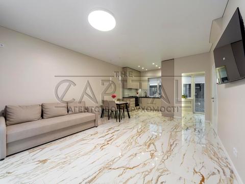 дом по адресу Парниковая ул.