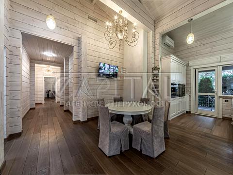 будинок за адресою Кошового Олега пров.