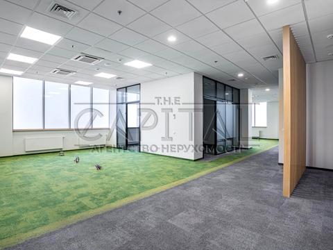 комерційна за адресою Князів Острозьких вул. (Московська), 32