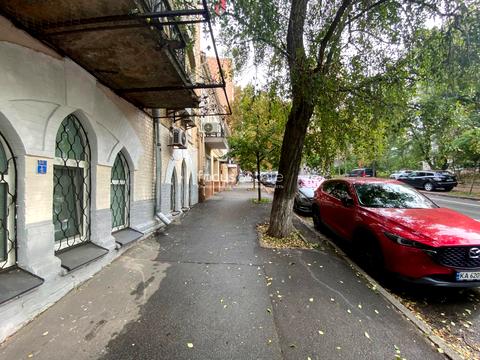 комерційна за адресою Олеся Гончара вул., 44