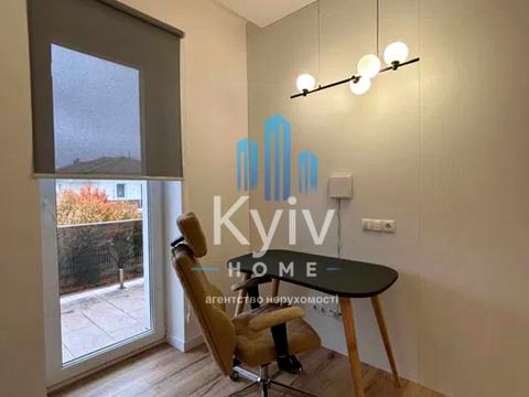 дом по адресу вул. Набережна