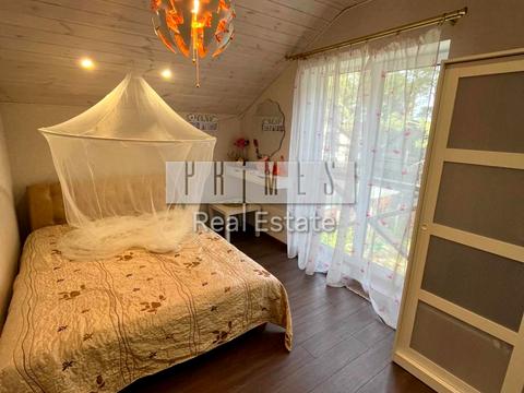 будинок за адресою Набережна