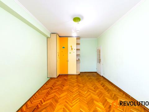 квартира за адресою Грушевського вул., 15
