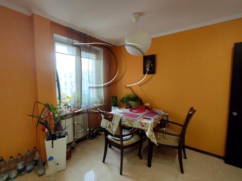 квартира за адресою Дарницький бульв., 8