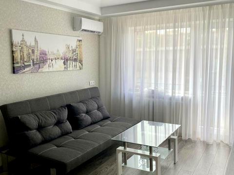 квартира за адресою Яценка вул.