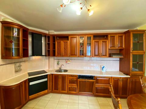 квартира по адресу Осенняя ул., 33