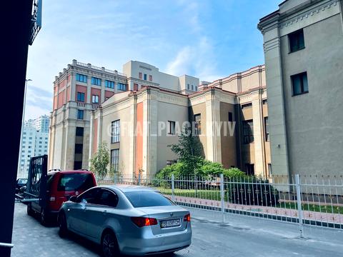 квартира за адресою Київ, Миколи Бажана просп., 17