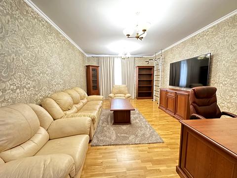 квартира по адресу Александра Мишуги ул., 12