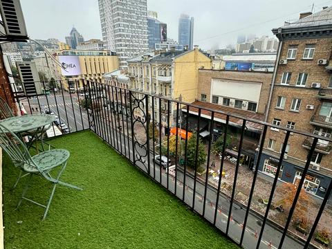 квартира за адресою Шота Руставелі вул., 20