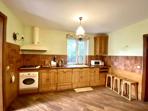 будинок за адресою Героїв Небесної Сотні, 28