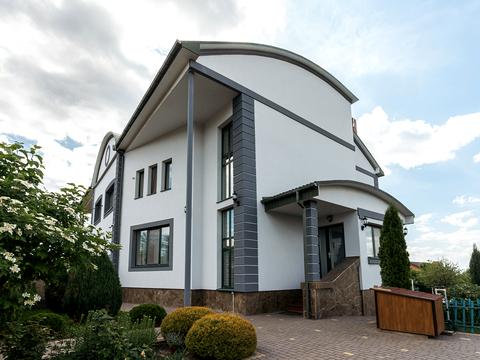 будинок за адресою Угринів