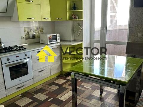 квартира за адресою Героїв України вул., 32
