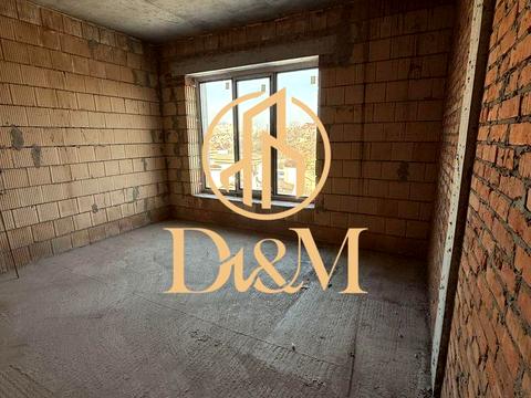 будинок за адресою Листопадна вул.