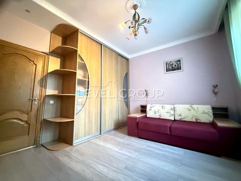 будинок за адресою Богатирська вул., 30а