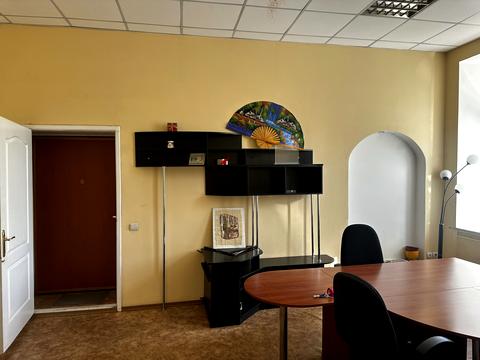 коммерческая по адресу Пастера, 16