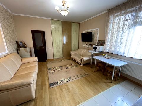 будинок за адресою с. Бобриця, Паркова