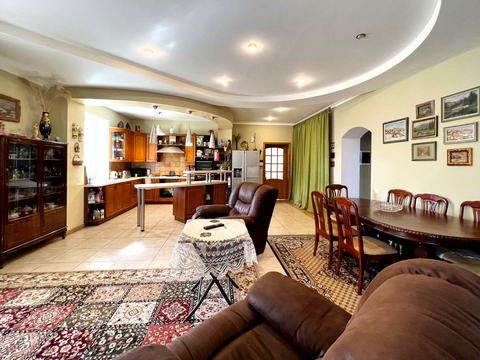 будинок за адресою Лесі Українки, 8